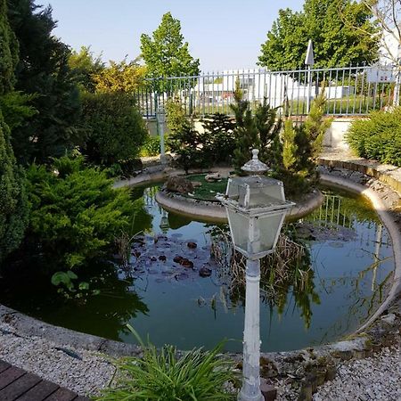Vila Pepiniere Nogent-sur-Seine Exteriér fotografie